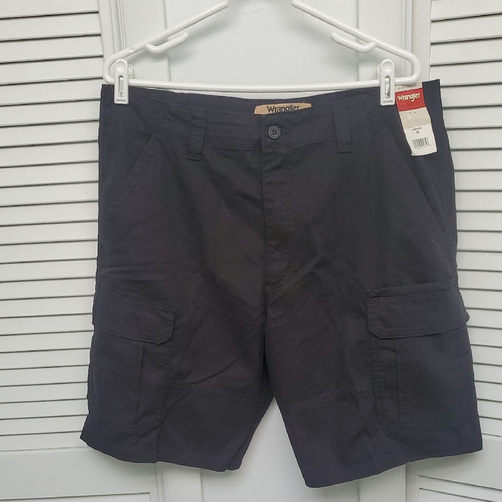 Wrangler Men's Black Cargo Shorts Size 36 NWT